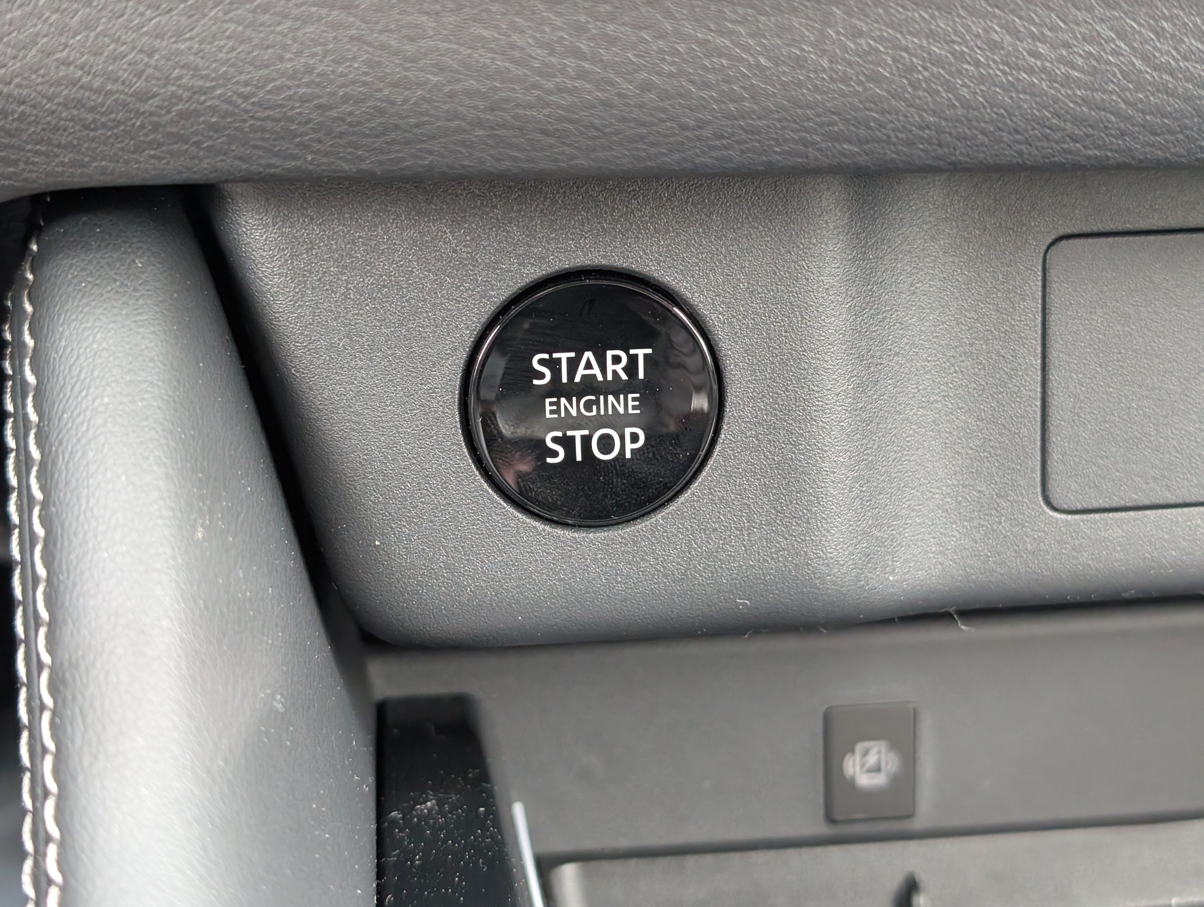 New 2026 Nissan Rogue Platinum AWD/4WD image 24