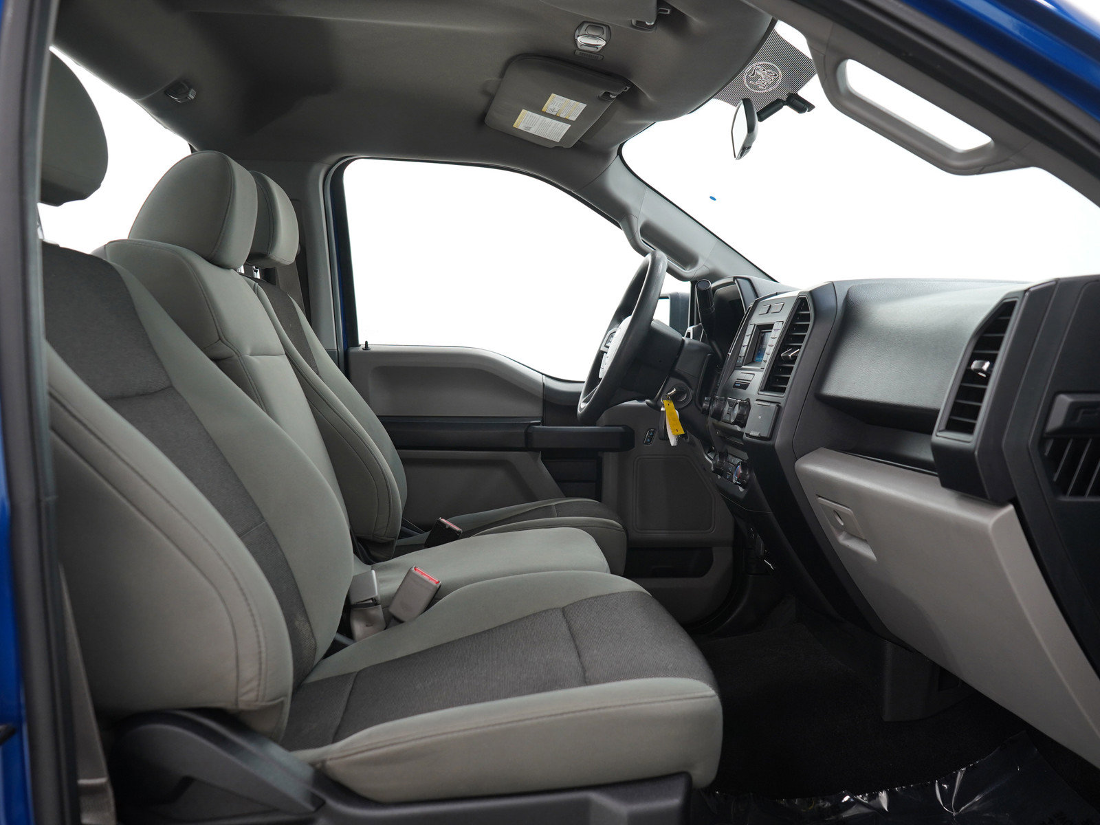 Used 2017 Ford F150 XL w/ Equipment Group 101A Mid AWD/4WD image 13