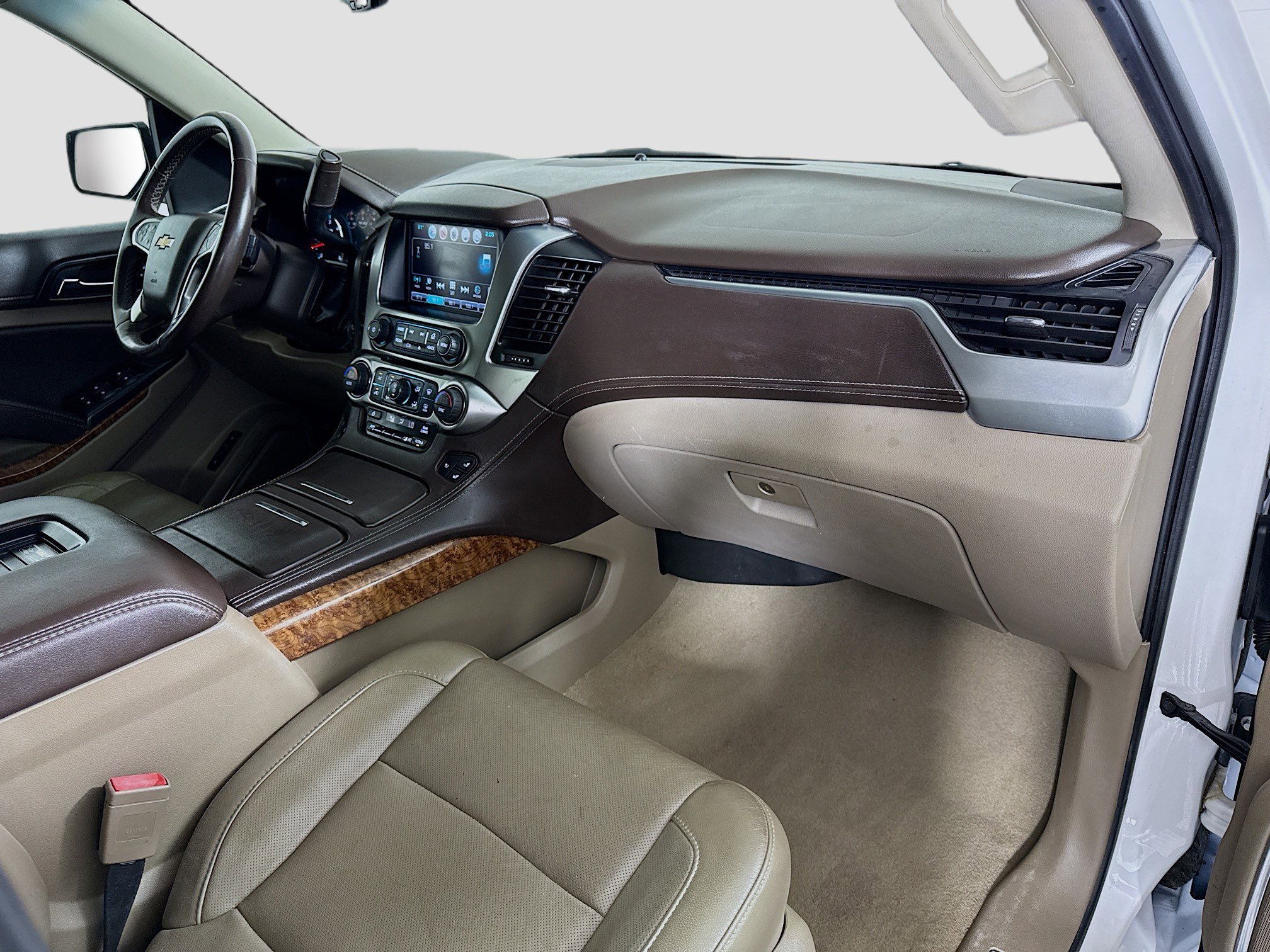 Used 2019 Chevrolet Suburban Premier RWD image 30