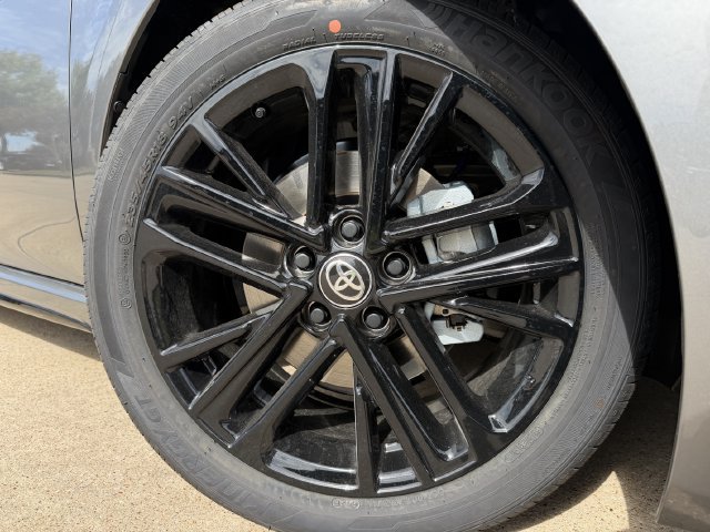 New 2026 Toyota Camry SE w/ Convenience Package FWD image 9