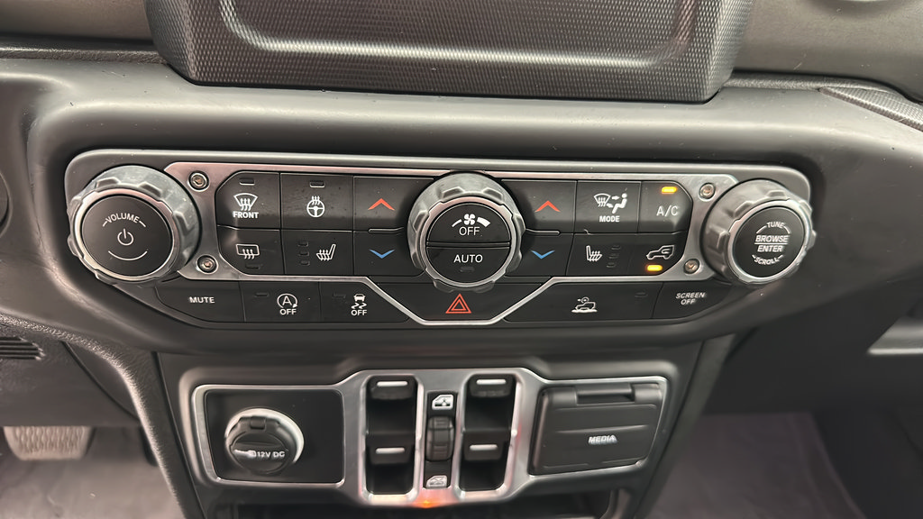 Used 2023 Jeep Wrangler Unlimited Sport AWD/4WD image 20