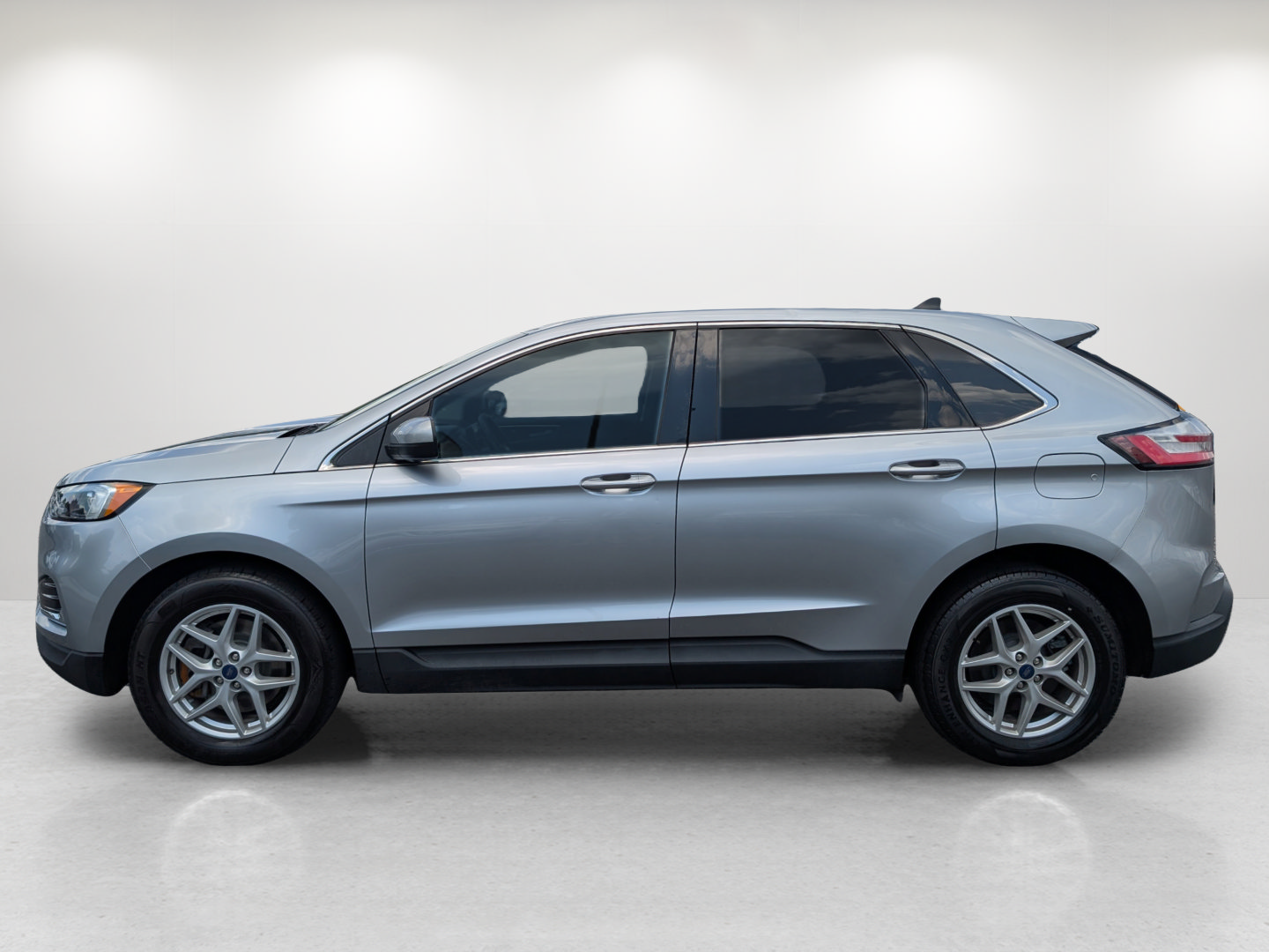 Used 2022 Ford Edge SEL AWD/4WD image 8