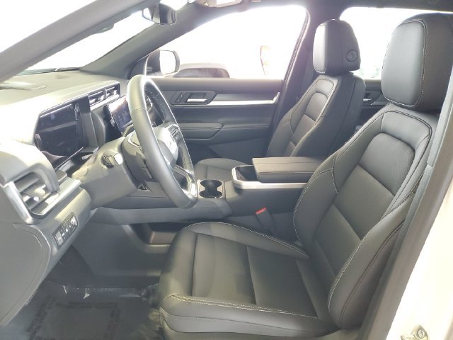 New 2027 GMC Terrain Elevation w/ Elevation Premium Package FWD image 9