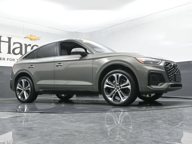 Used 2023 Audi Q5 2.0T Premium Plus w/ Premium Plus Package AWD/4WD image 2