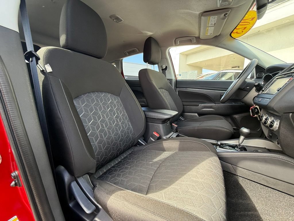 Used 2023 Mitsubishi Outlander Sport ES AWD/4WD image 15