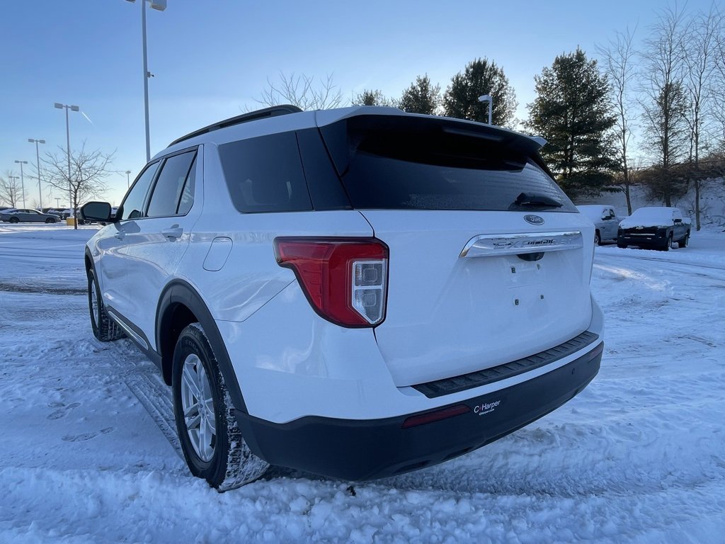 Used 2022 Ford Explorer XLT image 5