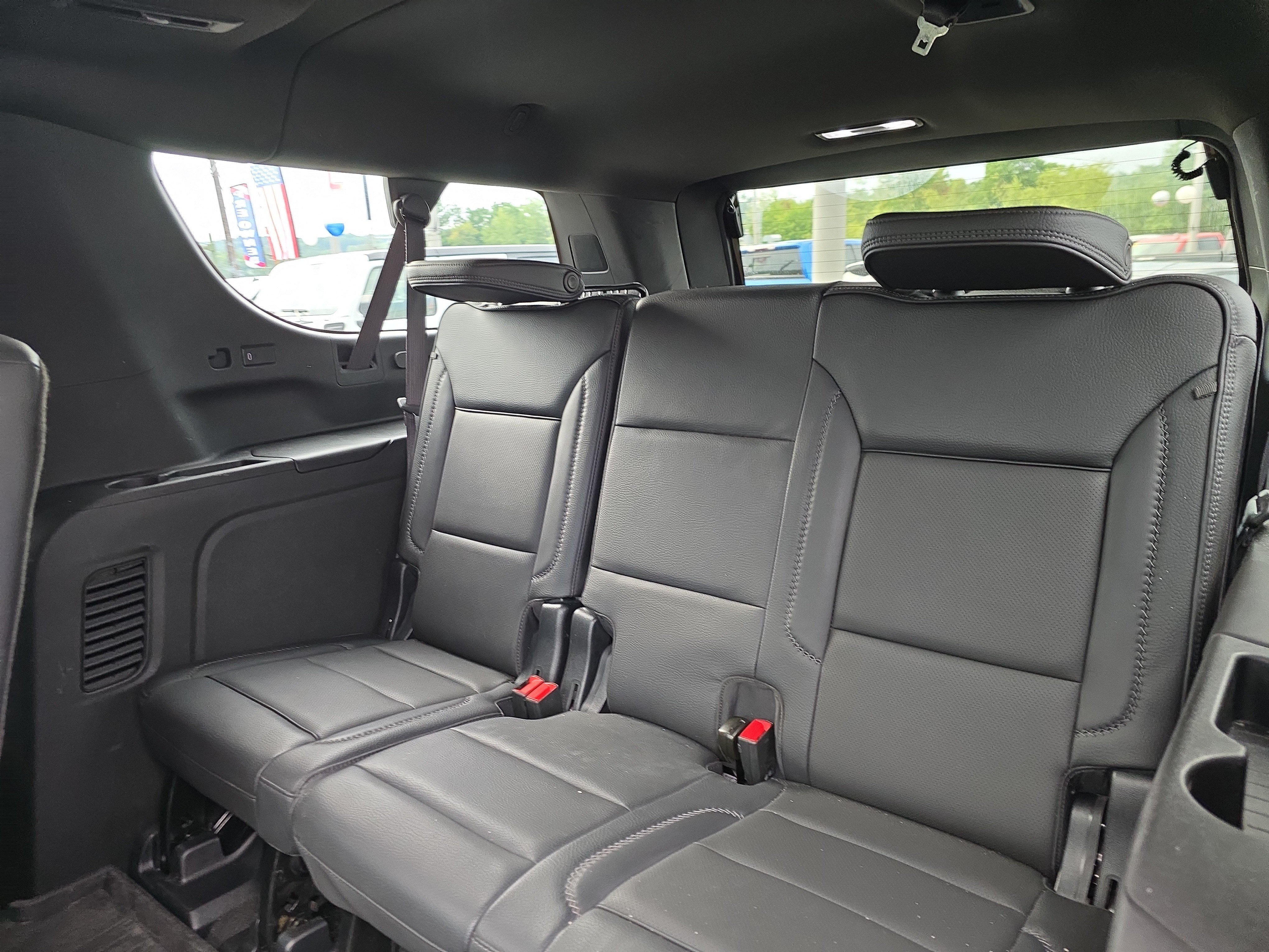 Used 2023 GMC Yukon XL Denali w/ Denali Reserve Package AWD/4WD image 17
