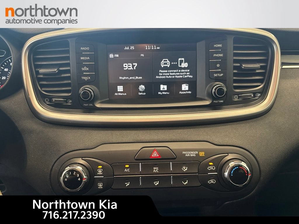 Used 2020 Kia Sorento LX FWD image 13