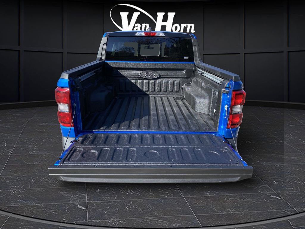 New 2025 Ford Maverick Lariat w/ Black Appearance Package image 17