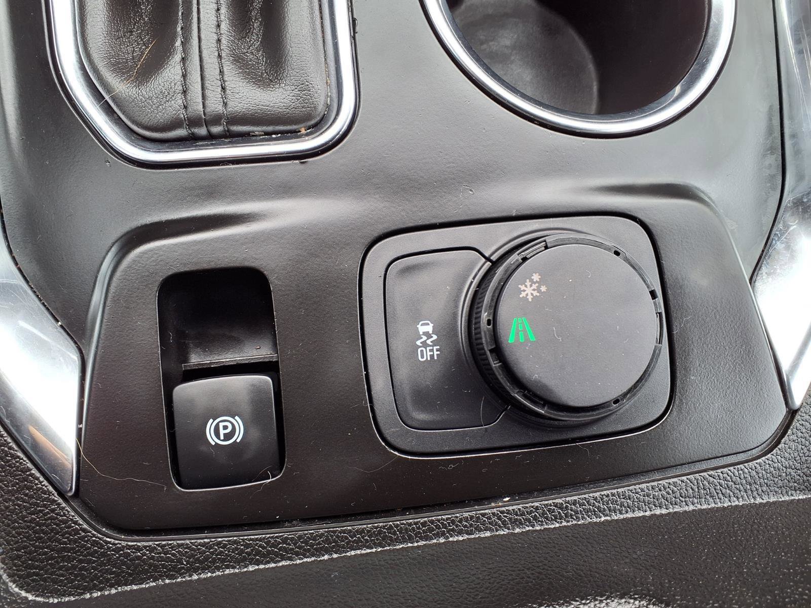 Used 2018 Chevrolet Traverse LT image 23