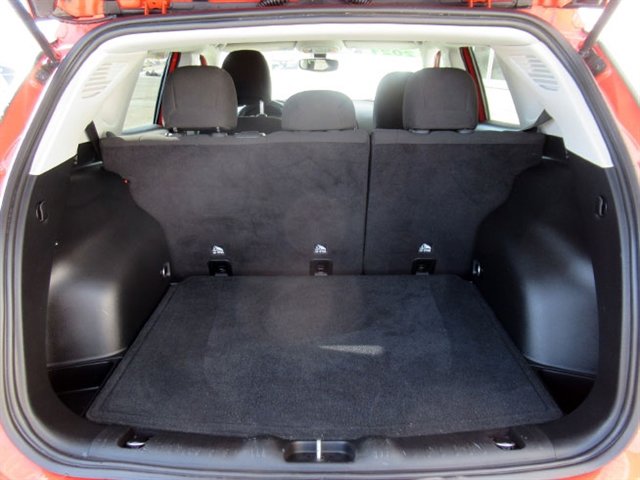 Used 2021 Jeep Compass Sport w/ Cold Weather Group image 10