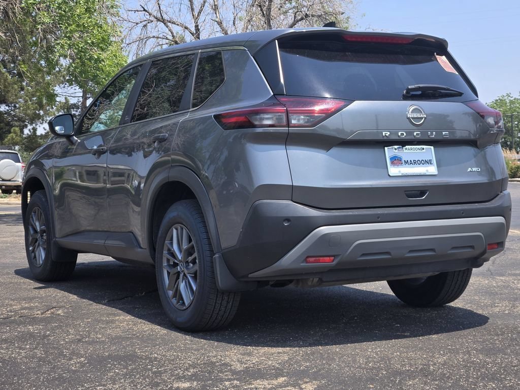 Used 2023 Nissan Rogue S AWD/4WD image 3