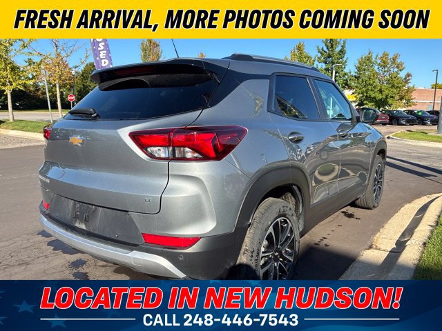 Used 2024 Chevrolet TrailBlazer LT w/ LT Cold Weather Package FWD image 3