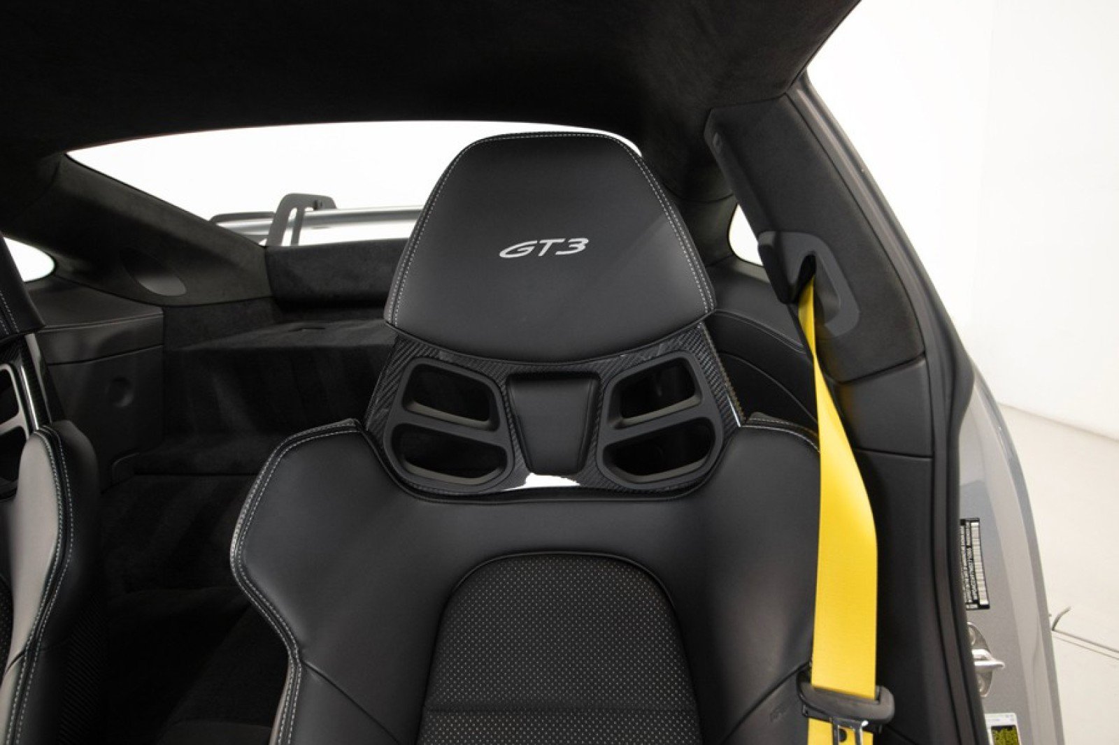 Used 2022 Porsche 911 GT3 image 4