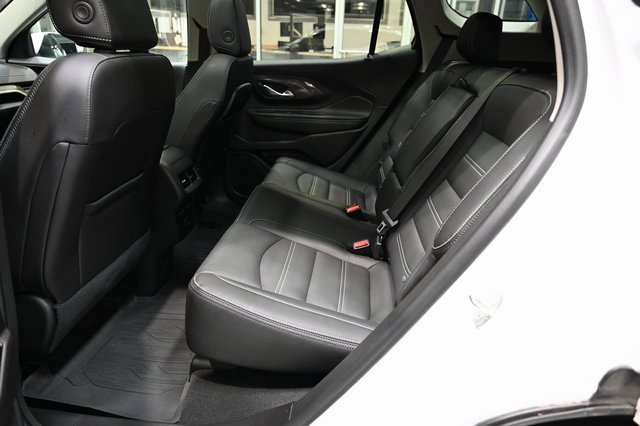 Used 2024 GMC Terrain Denali w/ Denali Premium Package image 11