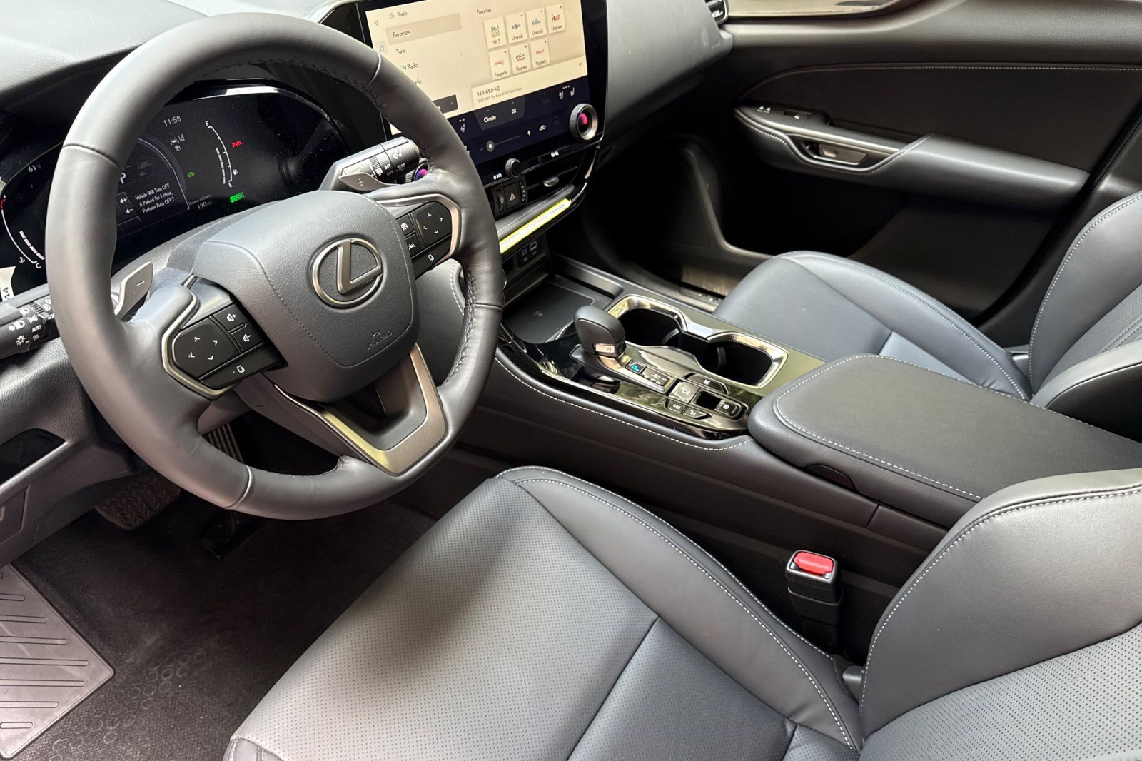 Certified 2025 Lexus NX 350h AWD w/ Accessory Package (A2) image 4