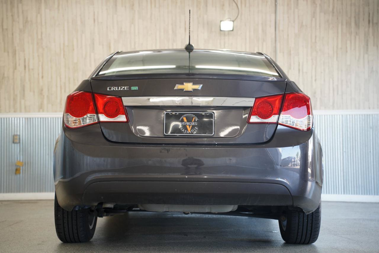 Used 2015 Chevrolet Cruze Diesel FWD image 9