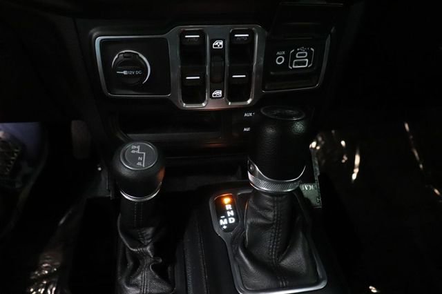 Used 2018 Jeep Wrangler Unlimited Sport S AWD/4WD image 22