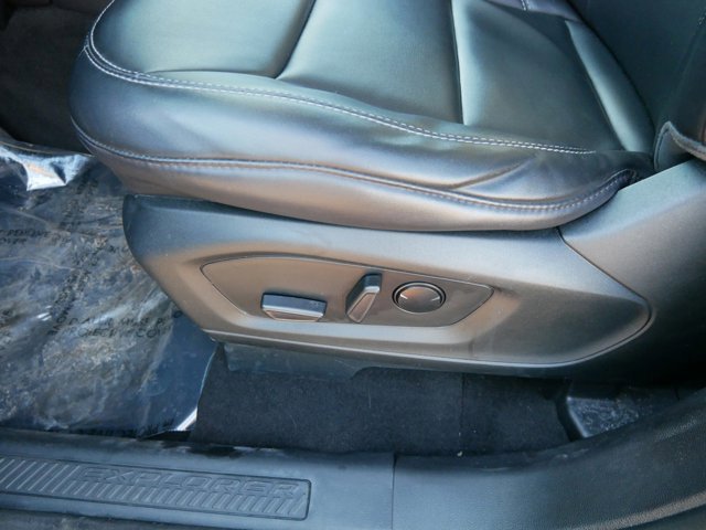 Certified 2023 Ford Explorer XLT w/ Equipment Group 202A image 8