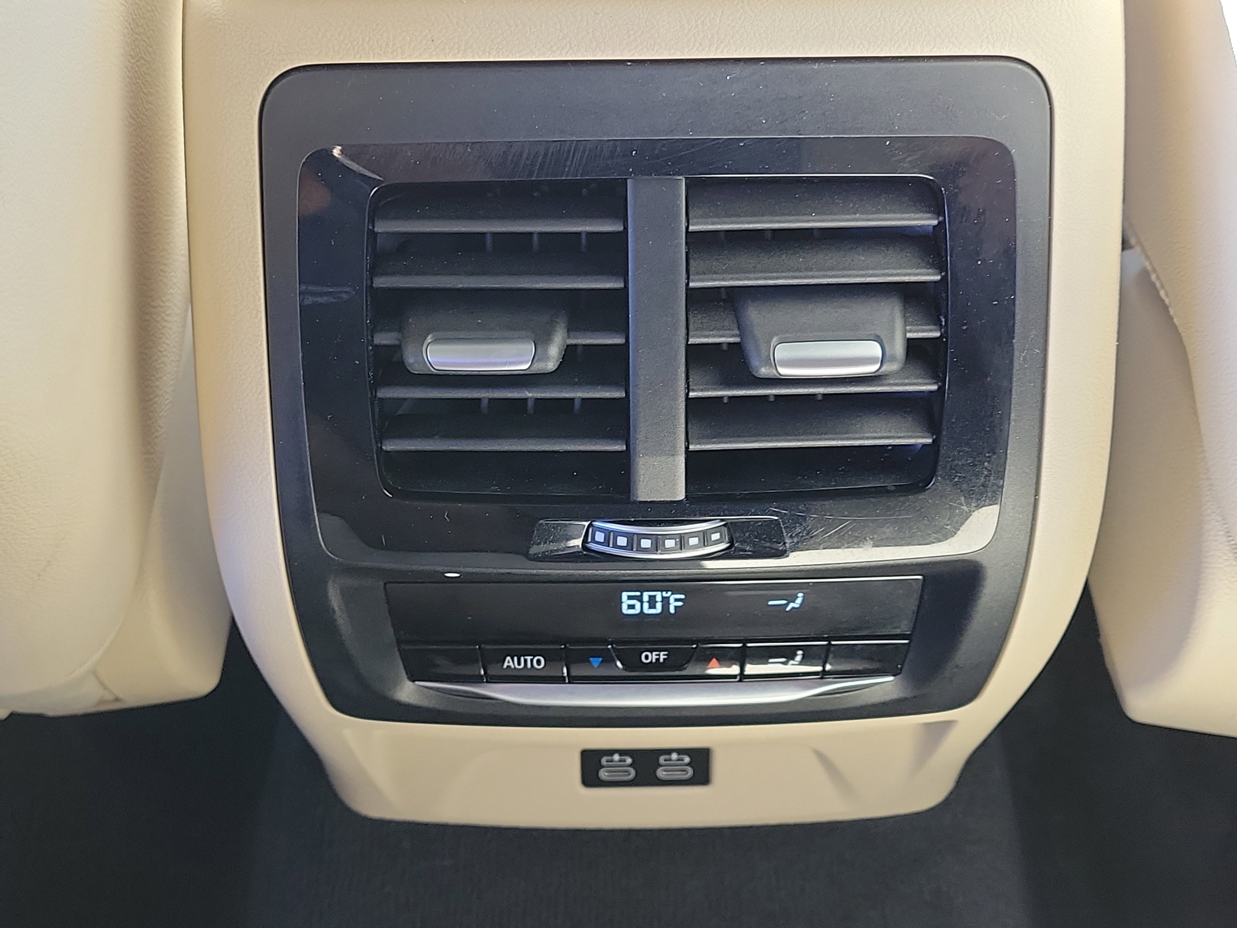 Used 2021 BMW X3 sDrive30i w/ M Sport Package image 11