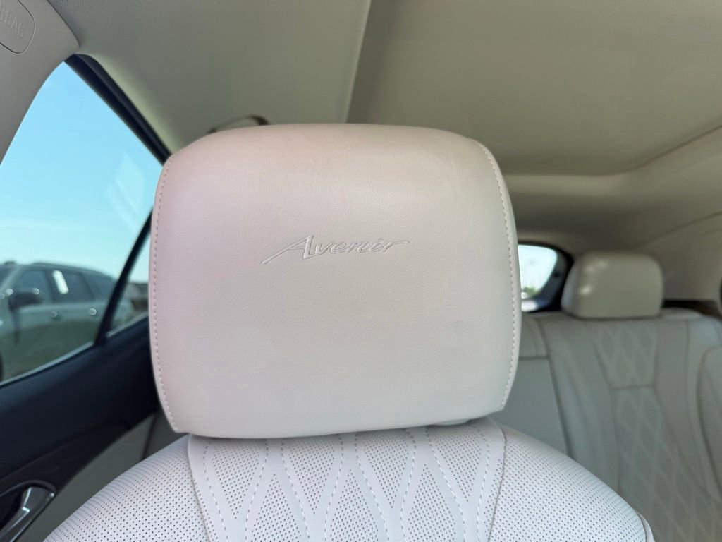 Used 2023 Buick Envision Avenir FWD image 30