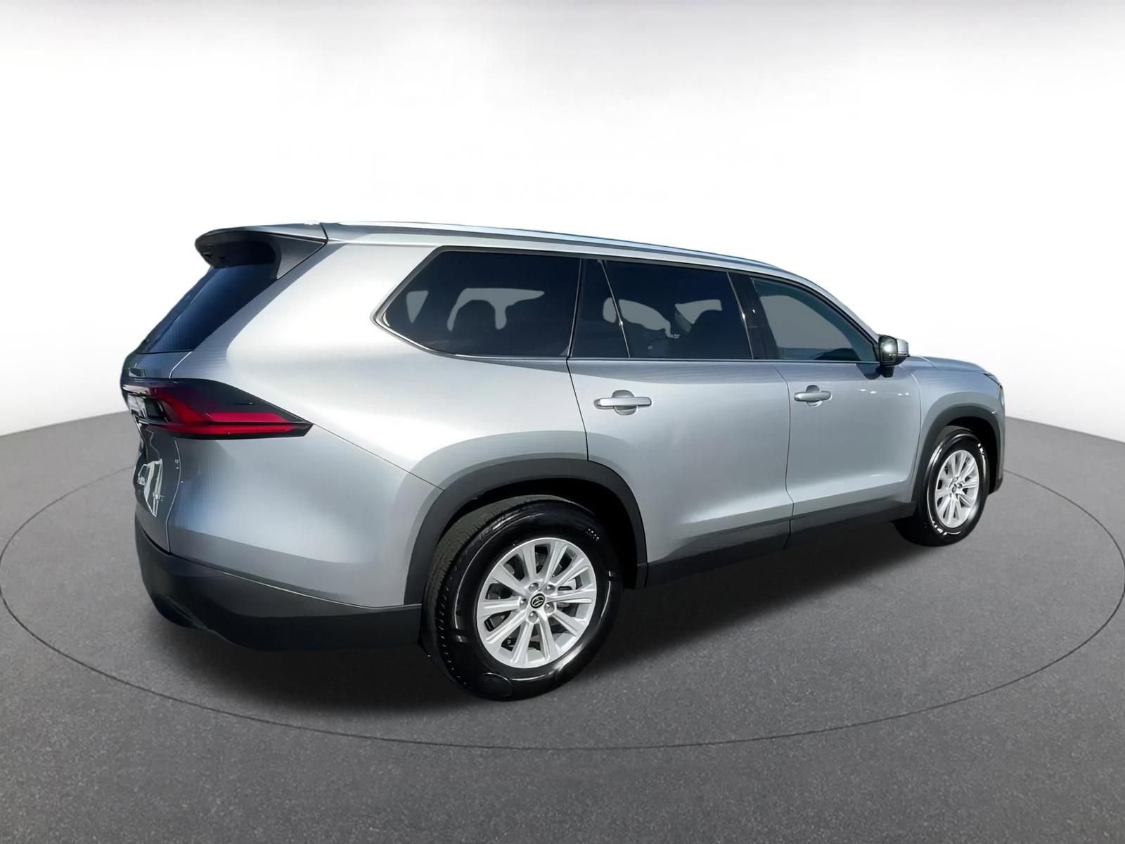 Used 2025 Toyota Grand Highlander FWD image 15