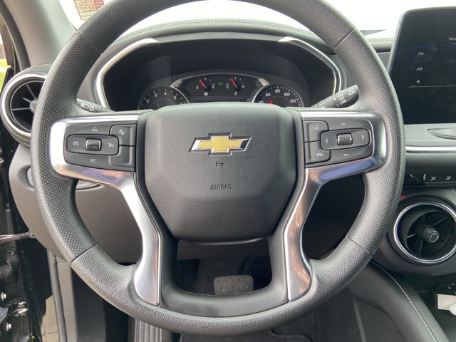 Used 2025 Chevrolet Blazer LT FWD image 35