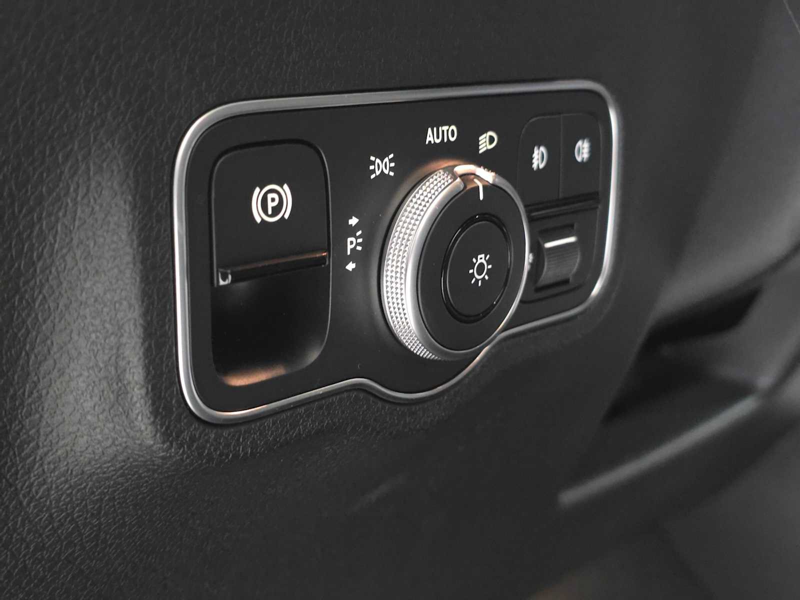 Certified 2026 Mercedes-Benz GLB 250 4MATIC image 26
