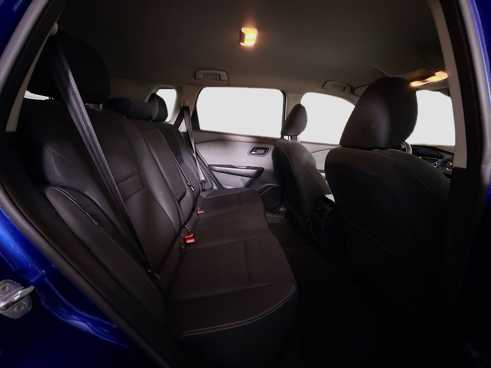 Used 2023 Nissan Rogue S image 27