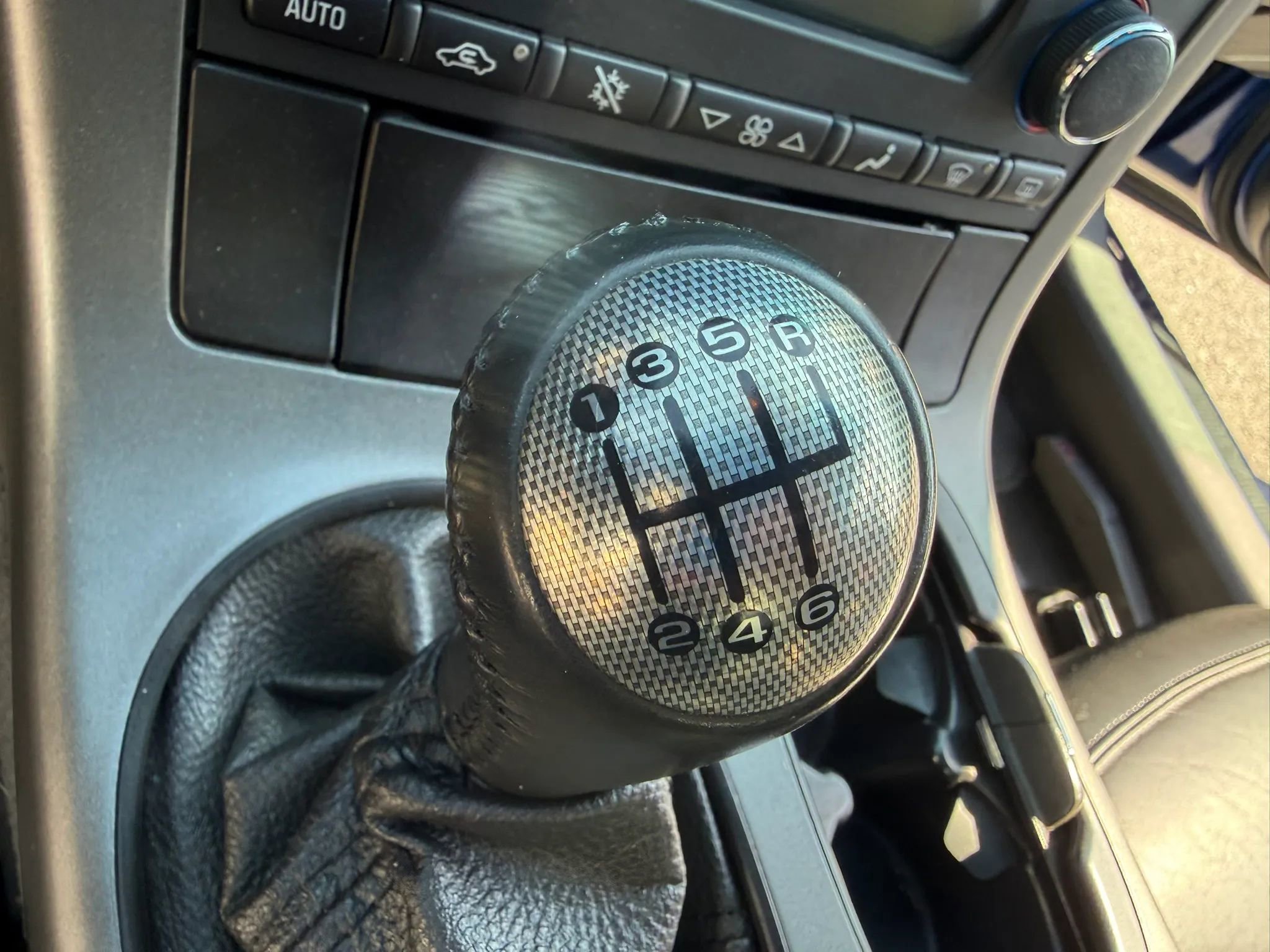 Used 2007 Chevrolet Corvette Coupe w/ Performance Package image 16