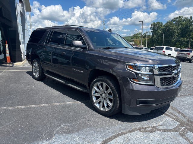 Used 2018 Chevrolet Suburban LT AWD/4WD image 4