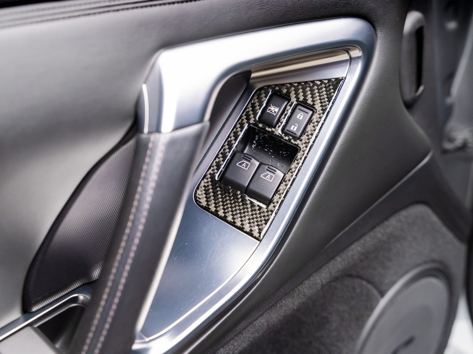 Used 2009 Nissan GT-R Premium AWD/4WD image 60