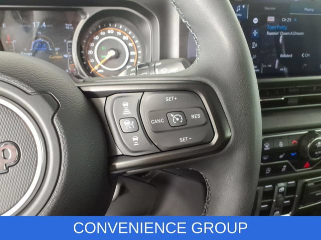 Used 2025 Jeep Wrangler Unlimited Sport AWD/4WD image 18