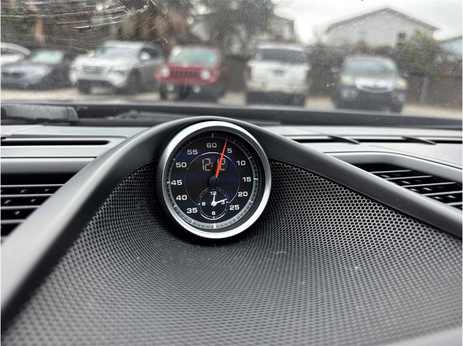 Used 2016 Porsche Panamera GTS image 34