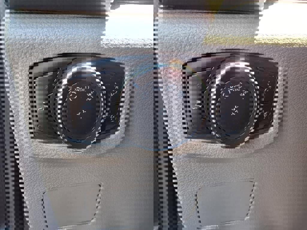 Used 2022 Ford F350 XLT image 45