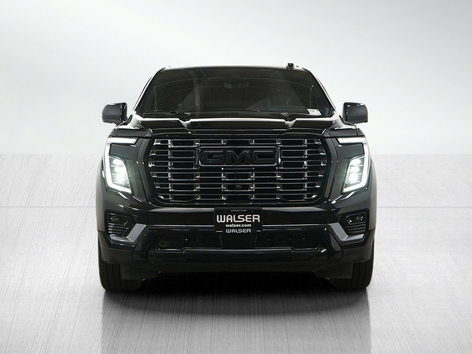 Used 2025 GMC Yukon XL Denali Ultimate AWD/4WD image 8