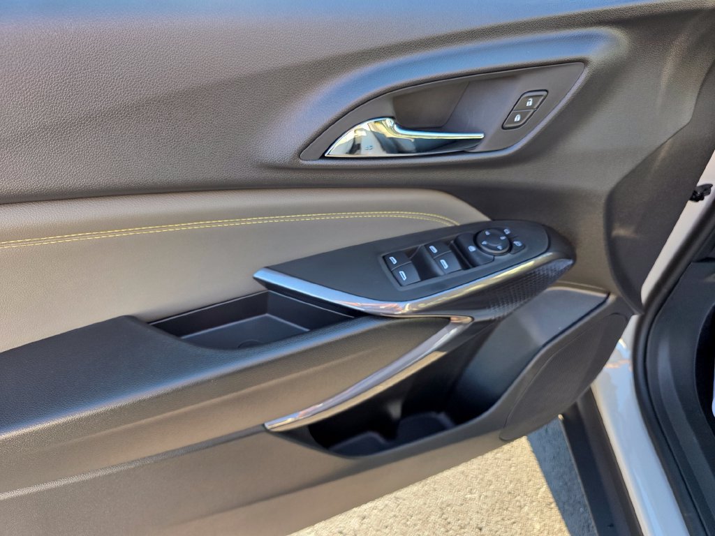 New 2026 Chevrolet Trax ACTIV w/ Driver Confidence Package FWD image 11