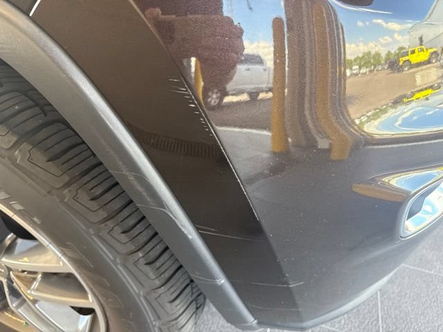 Used 2017 Jeep Grand Cherokee Limited AWD/4WD image 13
