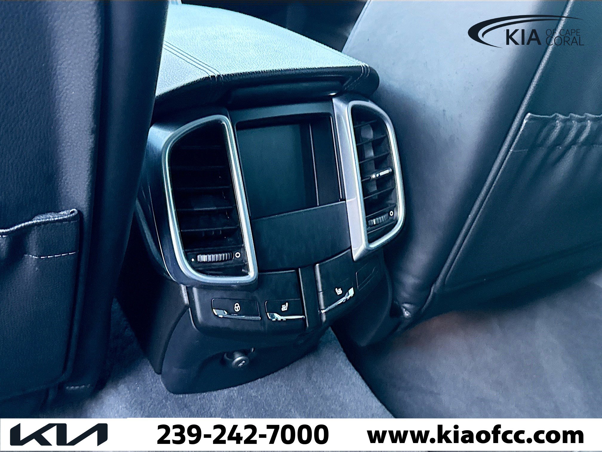 Used 2017 Porsche Cayenne S image 19