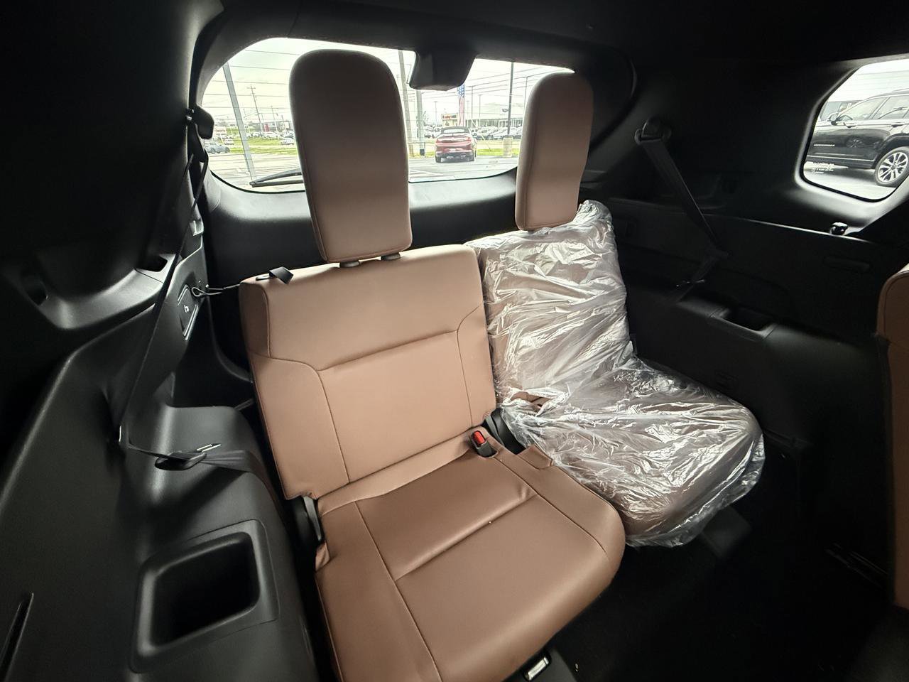 Used 2025 Mitsubishi Outlander SEL image 42