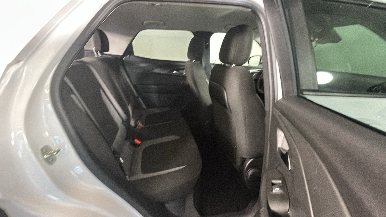 Used 2025 Chevrolet TrailBlazer LT FWD image 34