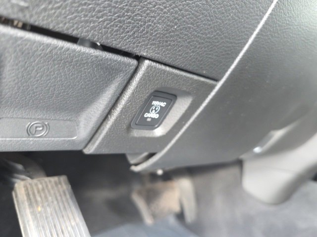 Used 2024 RAM 2500 Big Horn w/ Safety Group image 19