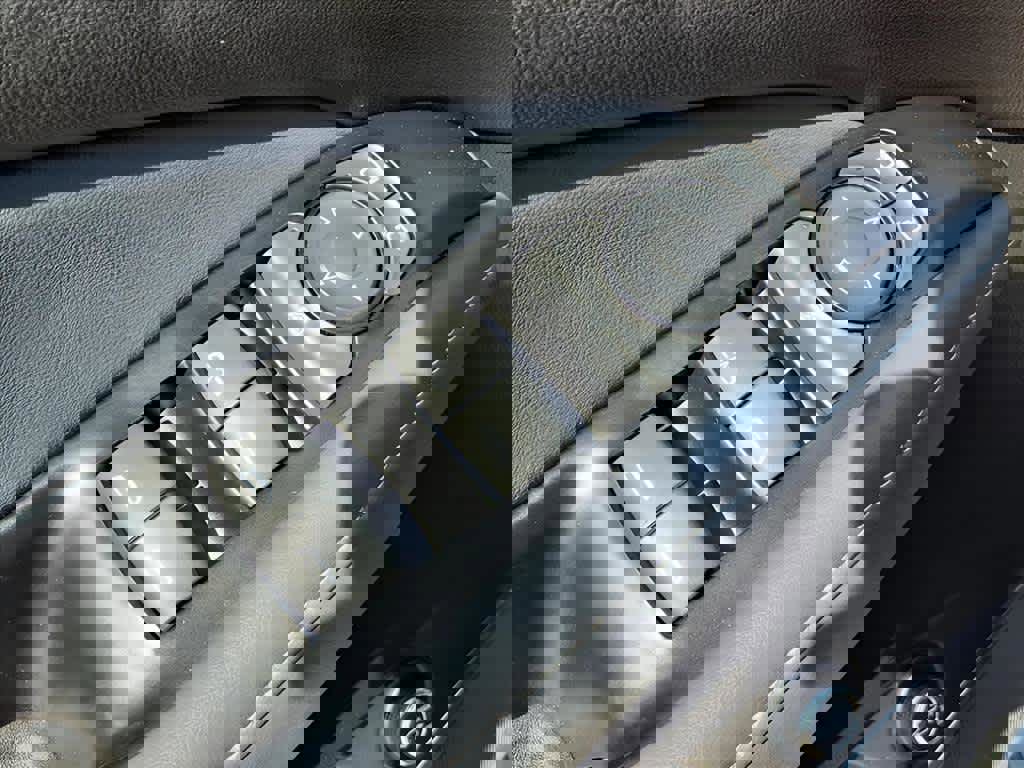 Used 2023 Buick Enclave Essence w/ Experience Buick Package image 14