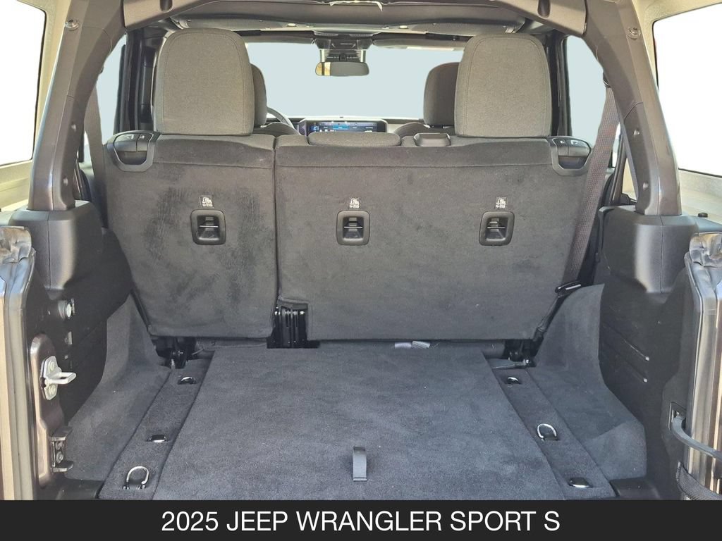 Used 2025 Jeep Wrangler Unlimited Sport AWD/4WD image 23