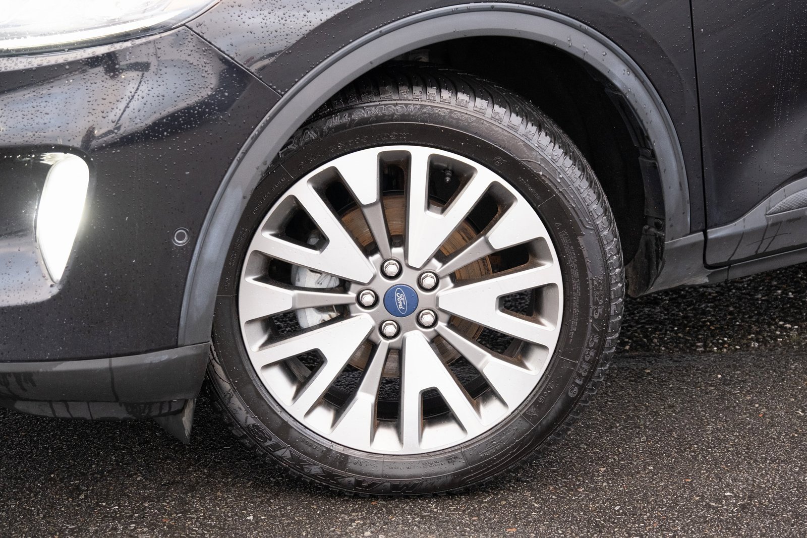 Used 2021 Ford Escape Titanium image 24