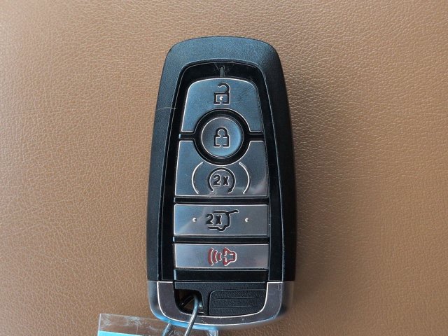 Certified 2024 Ford Edge Titanium w/ Titanium Elite Package AWD/4WD image 31