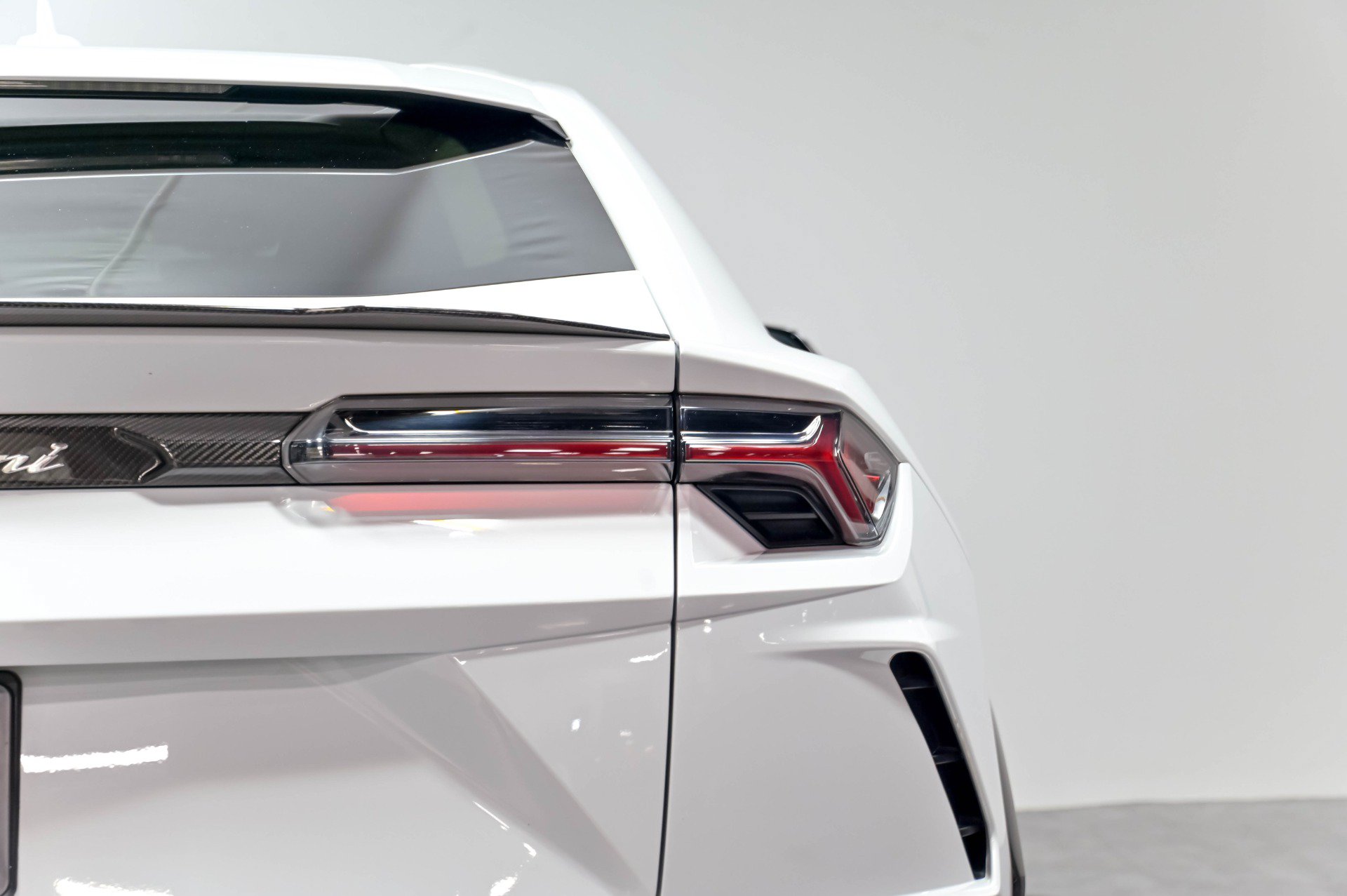 Used 2020 Lamborghini Urus AWD/4WD image 65