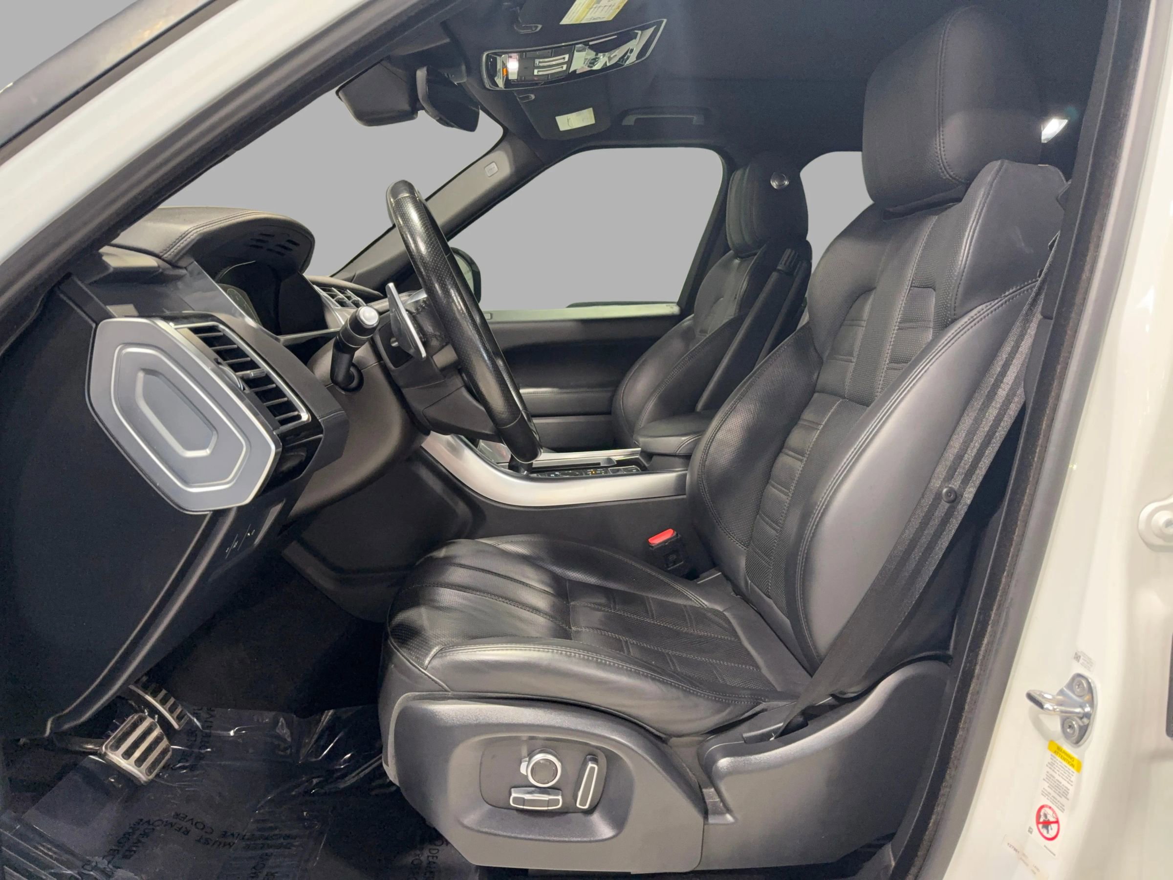 Used 2017 Land Rover Range Rover Sport HSE Dynamic image 20