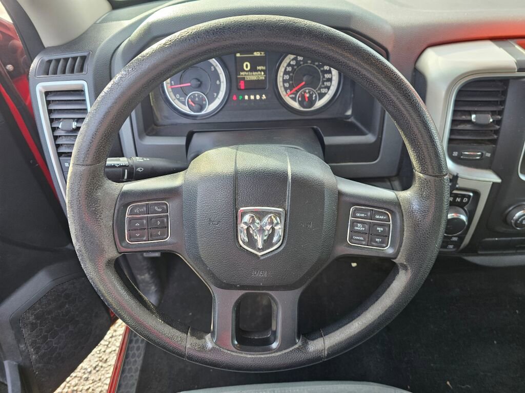 Used 2017 RAM 1500 Classic SLT image 30