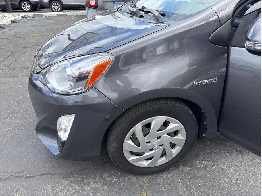 Used 2015 Toyota Prius C Two image 27